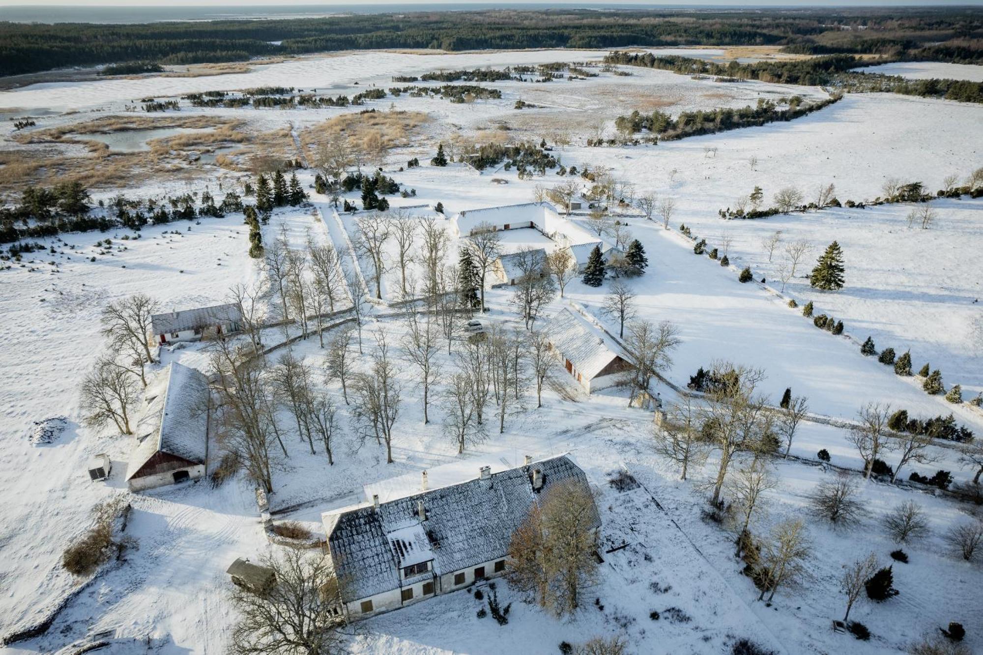 Hotel Pilguse Residency Jogela Exteriér fotografie