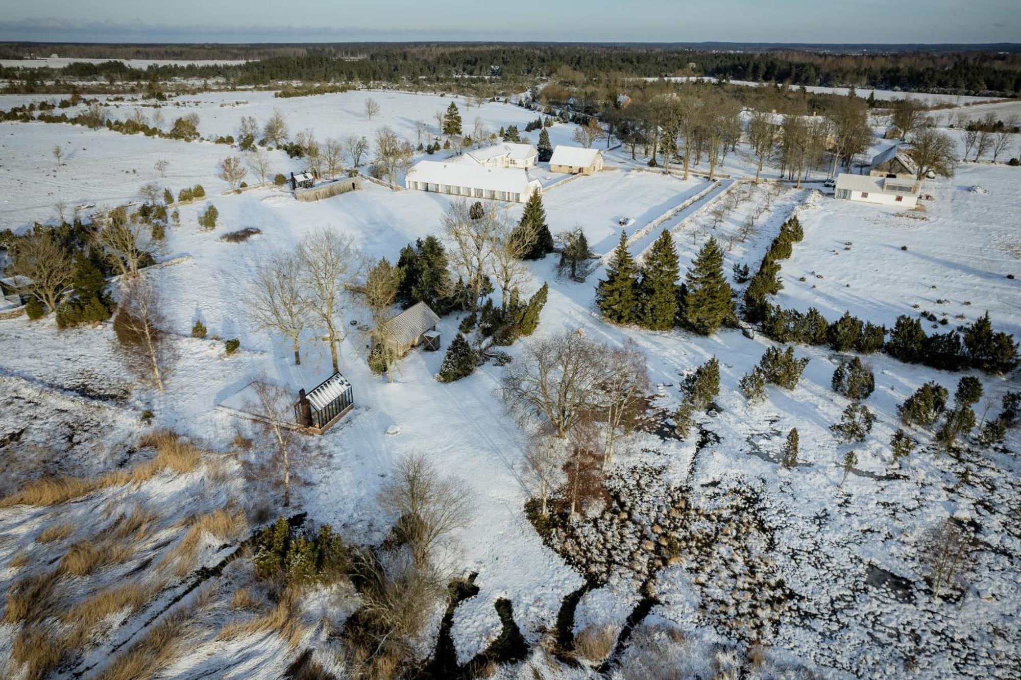 Hotel Pilguse Residency Jogela Exteriér fotografie